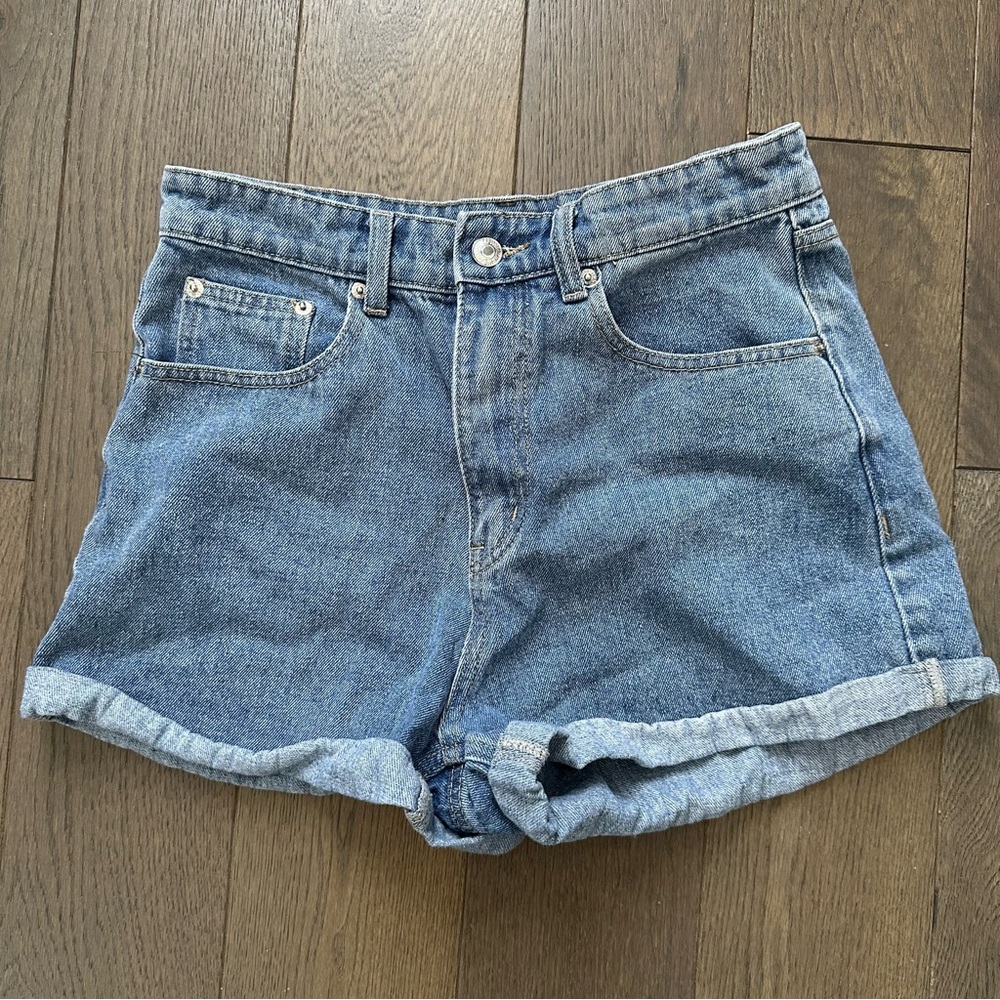 SHEIN Classic Blue Jean Shorts Size M